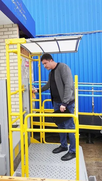 Тифлоцентр «Вертикаль» инвестирует в расширение производства доступной среды 0