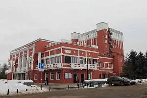 Тверская компания «Пластик-Строймаркет» смонтировала мембранную вакуумную кровлю собственной разработки на здании театра в Кимрах