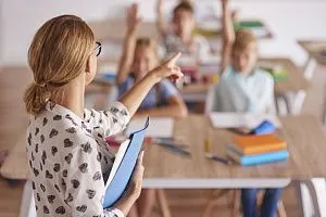 ФЦК помогает освободить российских учителей от бумажной работы