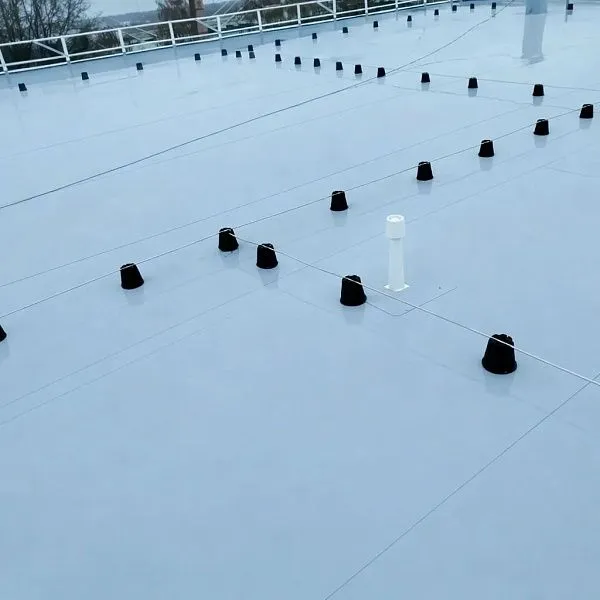 Тверская компания «Пластик-Строймаркет» смонтировала мембранную вакуумную кровлю собственной разработки на здании театра в Кимрах 5