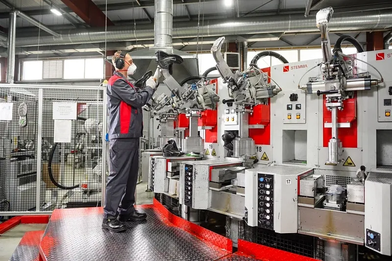 Торжокская обувная фабрика: от производства спецобуви для промышленности до выпуска средств защиты органов дыхания 5