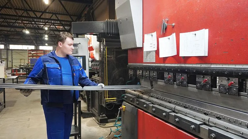 На заводе комплексной металлообработки «МЕТАВР» в Твери дан старт участию в федеральном проекте «Производительность труда» 5