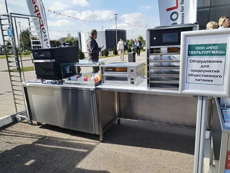 Более 20 образцов техники и оборудования представлены на выставке продукции промышленных предприятий Тверской области 9