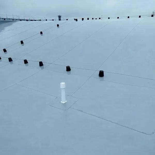 Тверская компания «Пластик-Строймаркет» смонтировала мембранную вакуумную кровлю собственной разработки на здании театра в Кимрах 3