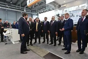 Председатель правительства РФ Михаил Мишустин посетил стенд Тверской области на Международной промышленной выставке «Иннопром-2026» в Екатеринбурге