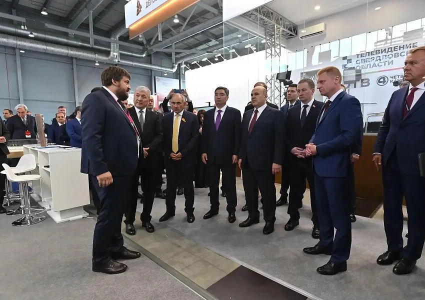 Председатель правительства РФ Михаил Мишустин посетил стенд Тверской области на Международной промышленной выставке «Иннопром-2026» в Екатеринбурге