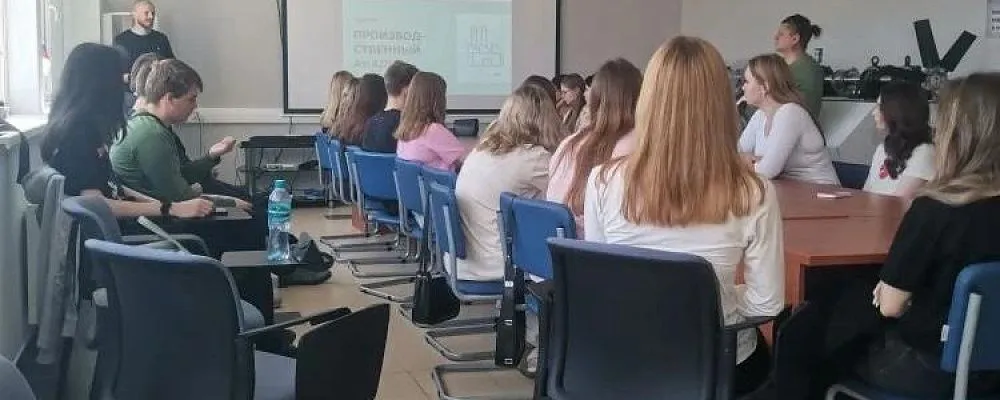 На площадке ООО «Тек-Ком Производство» состоялось обучение студентов Тверского торгово-экономического колледжа по теме «Инструменты бережливого производства»