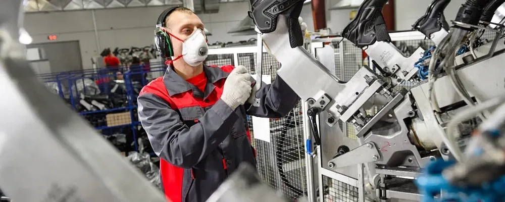 Торжокская обувная фабрика: от производства спецобуви для промышленности до выпуска средств защиты органов дыхания