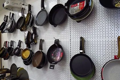 Стартовала трехлетняя программа по повышению производительности на предприятии по выпуску посуды