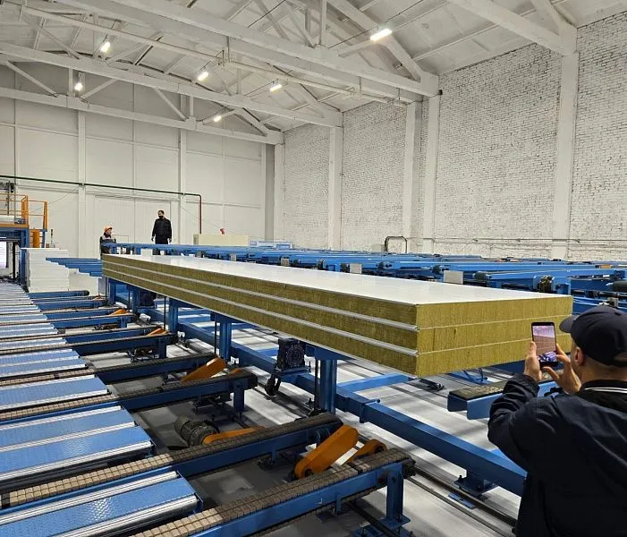 На площадке предприятия «Ржевкирпич» состоялось официальное открытие производственной линии по изготовлению сэндвич – панелей 5