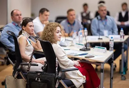 Российский экспортный центр и «Сколково» объявили о старте приема заявок на участие в обновленном потоке образовательной программы «Экспортеры 2.0»