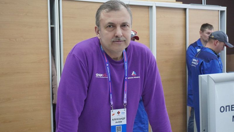 Тренер РЦК Тверской области Александр Быков занял третье место в федеральном конкурсе тренеров по бережливому производству 5